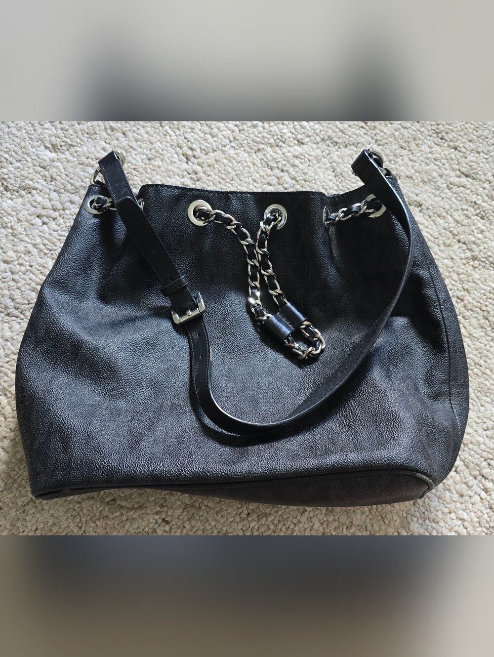 Michael Kors Frankie Bucket Bag